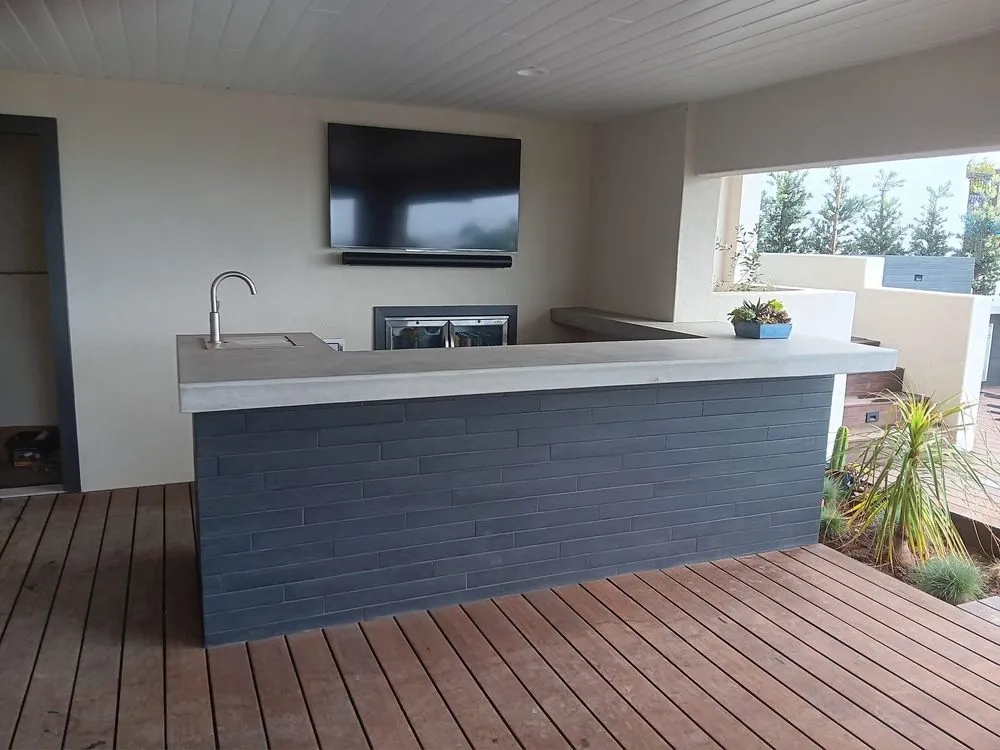 Professional yard maintenance for year-round maintenance across San Diego, CA - San Diego Hardscapes Unlimited