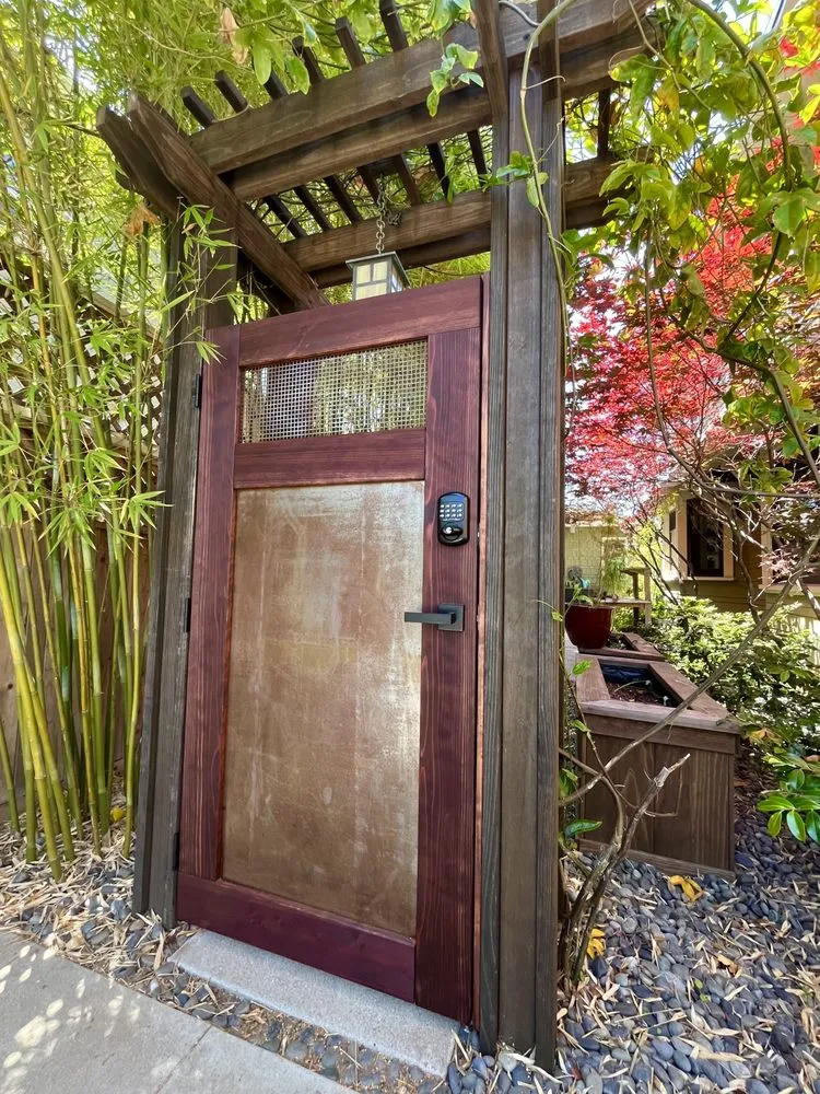 Custom yard cleanup service in San Diego, CA - San Diego Hardscapes Unlimited