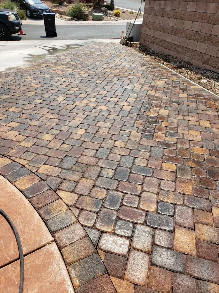 Custom yard maintenance experts serving North Las Vegas, NV - San Jose Flores Landscaping