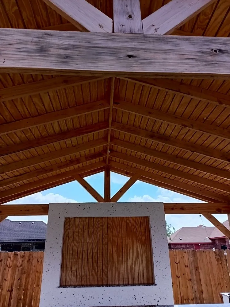 Custom yard maintenance experts serving Edinburg, TX - San Jose Landscaping & Sprinkles