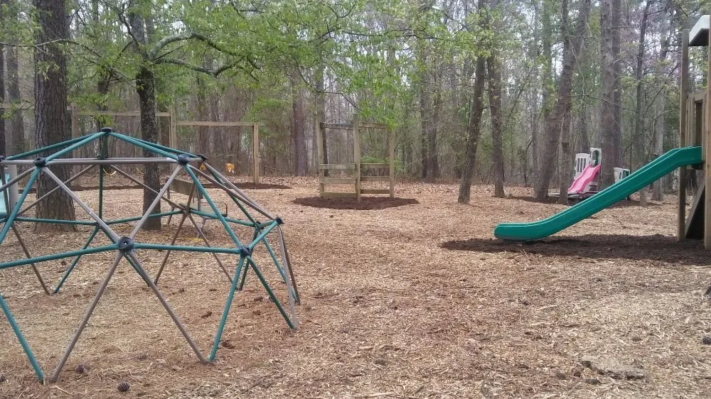 Professional garden landscaping experts serving Zebulon, NC - San Juans Landscaping & Lawn Maintenance