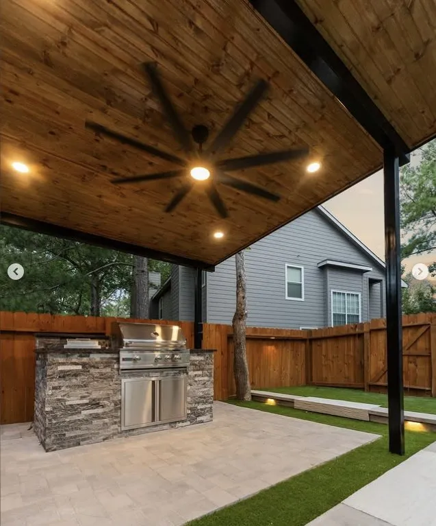 Professional garden landscaping in Katy, TX by Sanabria Outdoor Solutions