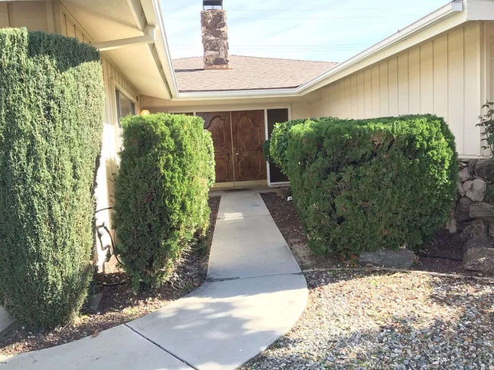 Custom landscape installation for year-round maintenance across Hemet, CA - Sanchez & Bearden Gardening Service