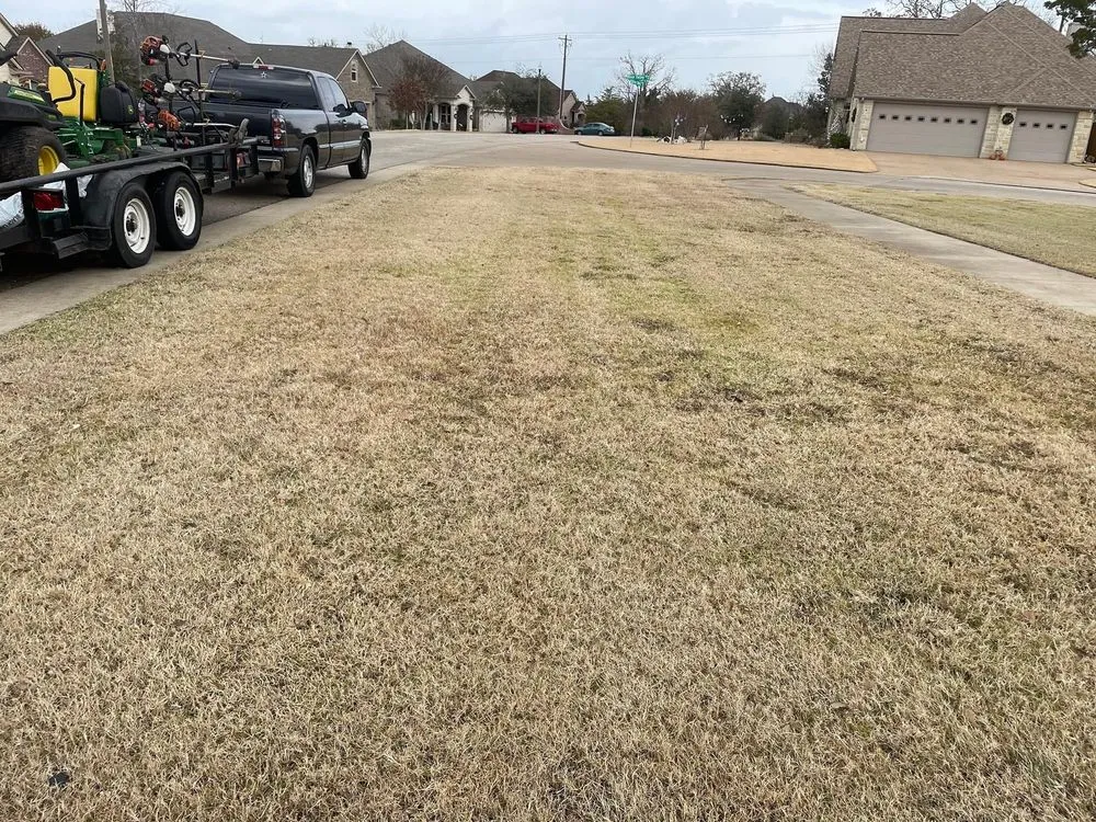 Affordable garden landscaping in Bryan, TX by Sanchez and Sons Lawn & Landscaping