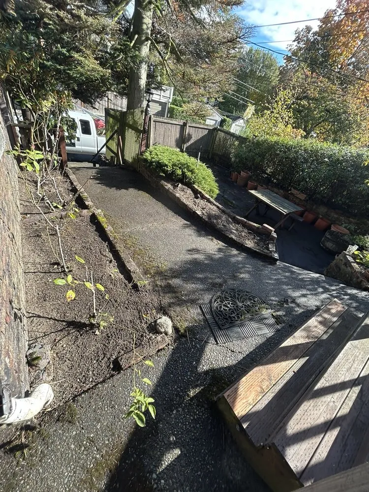 Professional yard maintenance in Federal Way, WA by Sanchez Clean Scape Services