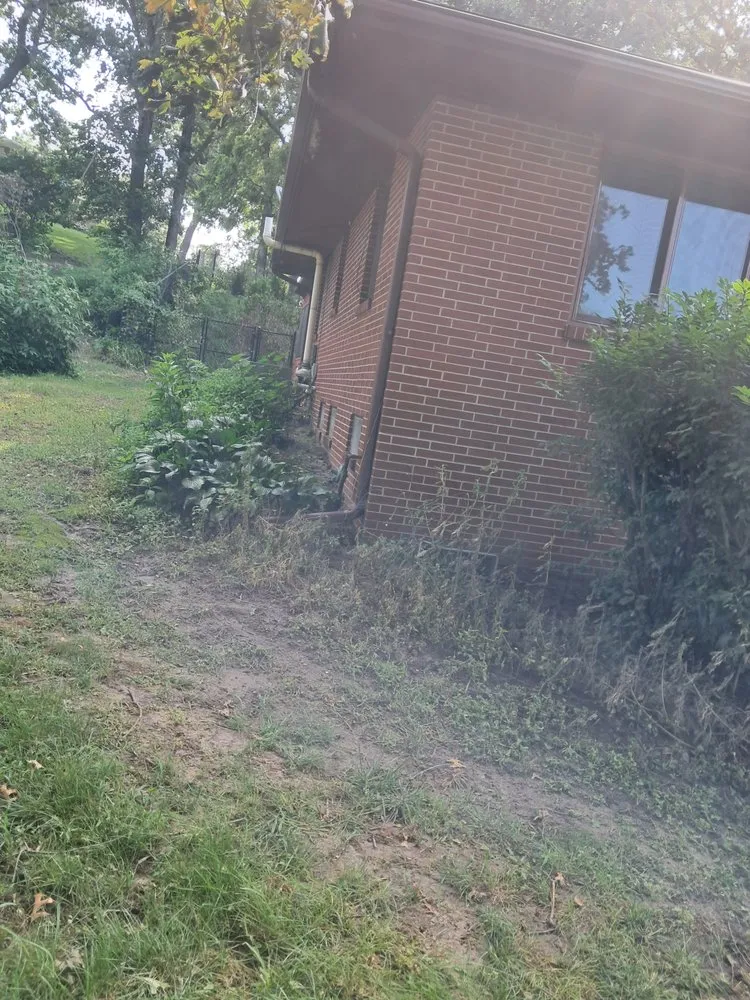 Local lawn care service in Des Moines, IA - Sanchez Clean Ups