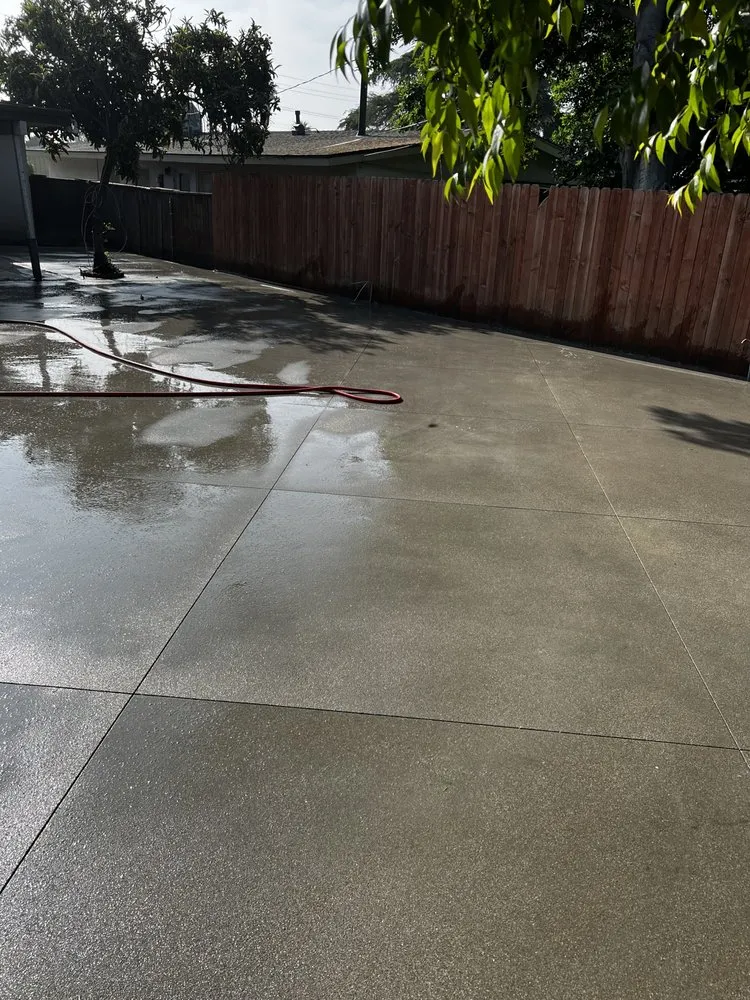 Custom landscape installation for homes in Hesperia, CA by Sanchez Concrete