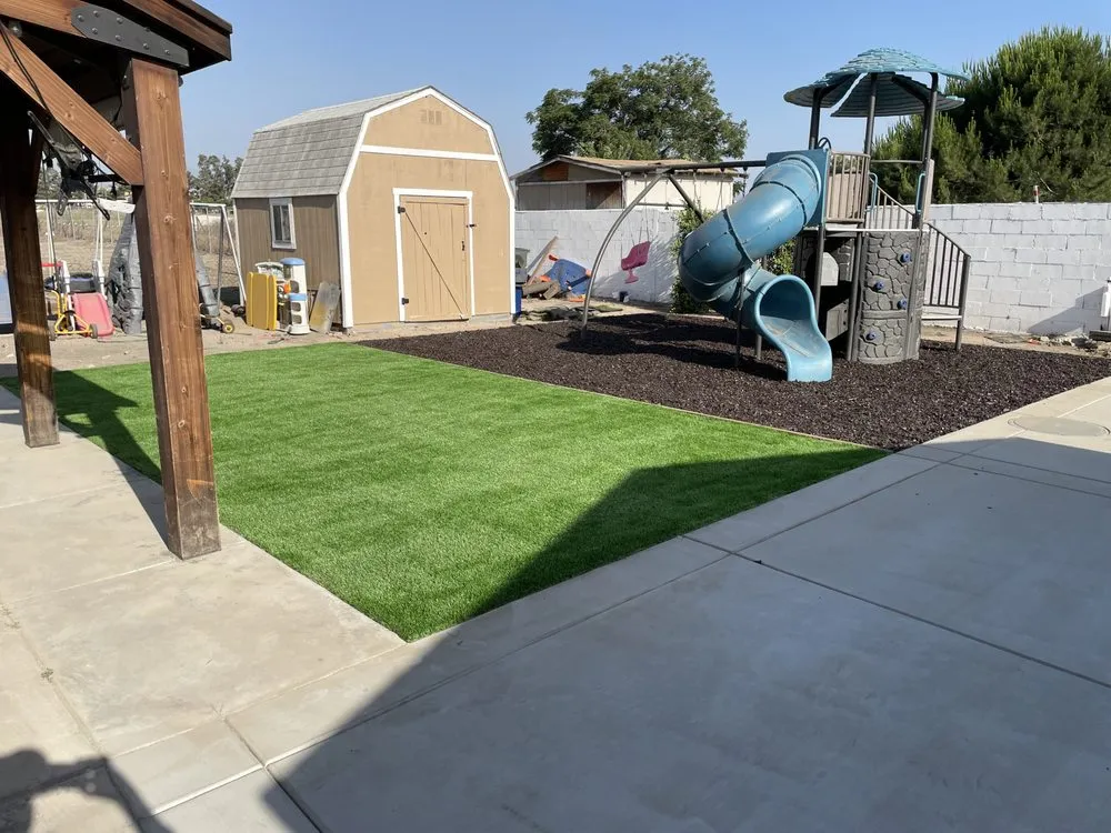 Professional outdoor landscaping in Hesperia, CA - Sanchez Concrete