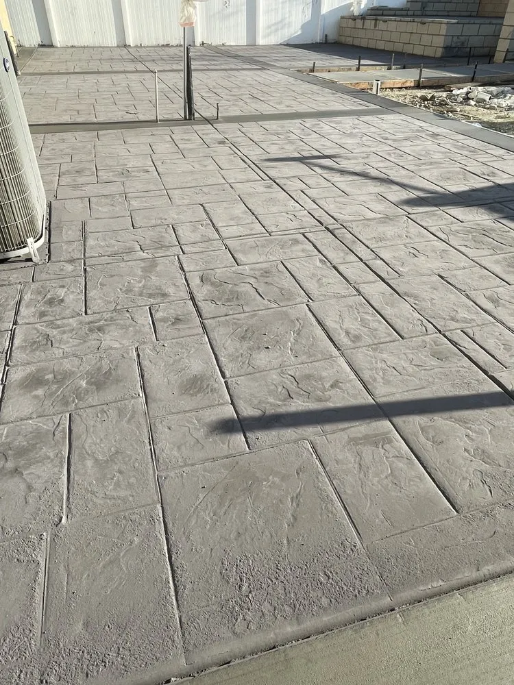 Custom landscaping services for homes in Hesperia, CA by Sanchez Concrete