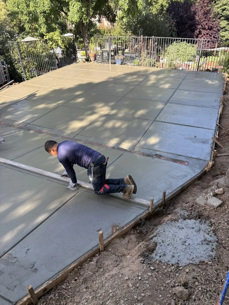 Custom yard cleanup service in Foothill Farms, CA by Sanchez Landscaping