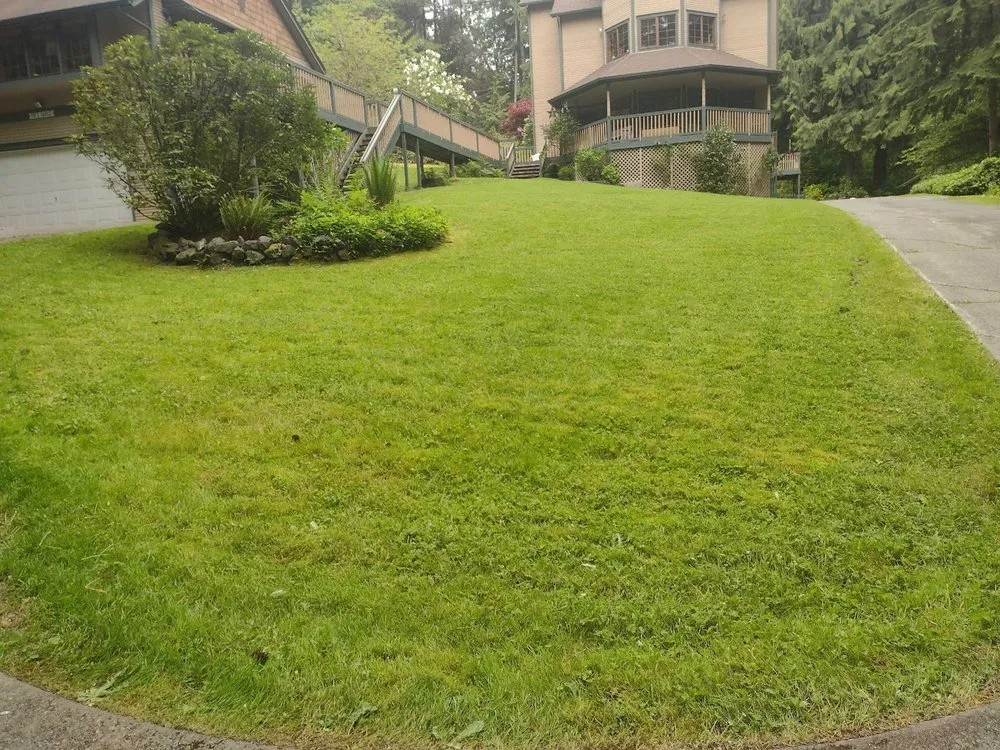 Top-rated lawn mowing service in Poulsbo, WA by Sanchez Landscaping