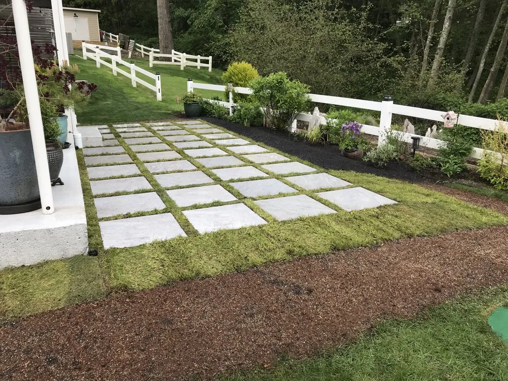 Expert yard cleanup service for beautiful yards in Kingston, WA by Sanchez Landscaping Service