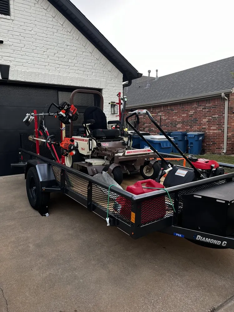 Custom garden landscaping experts serving Bentonville, AR - Sanchez Lawn Care