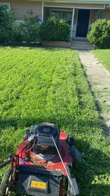 Sanchez Lawn Services Logo