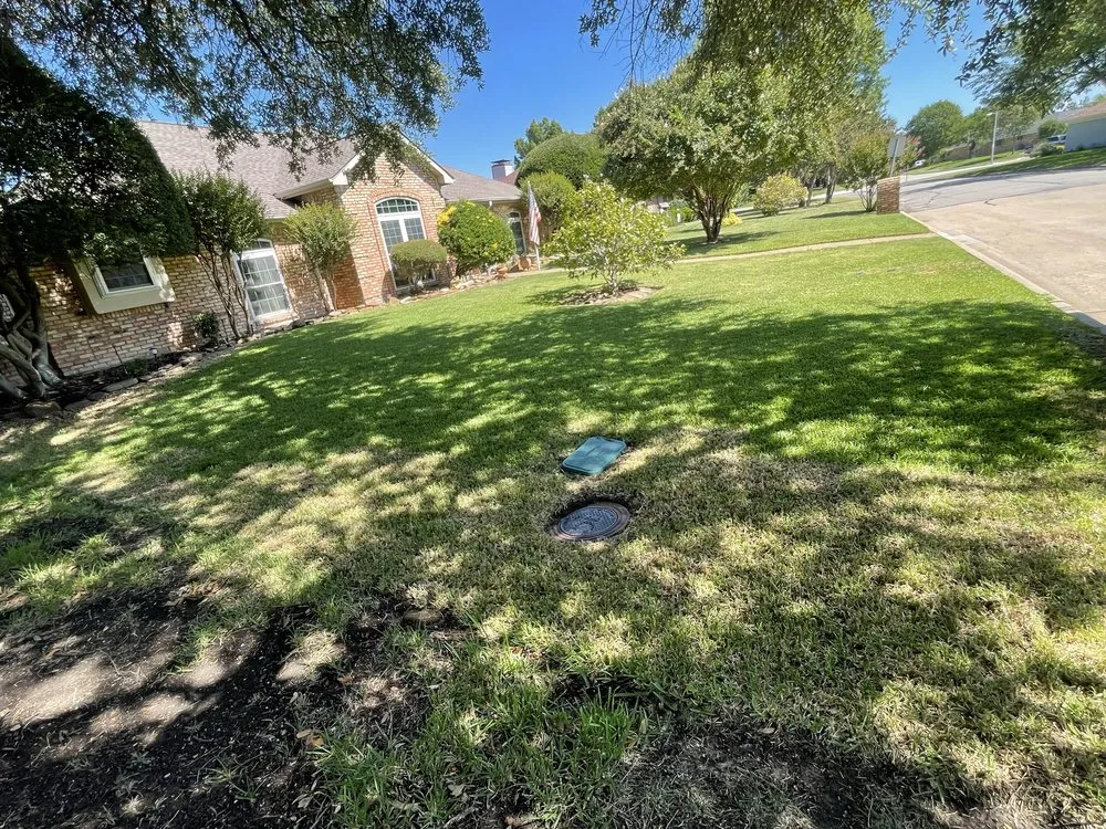 Custom landscaping services with custom design in Dallas, TX by Sanchez Lawnscaping