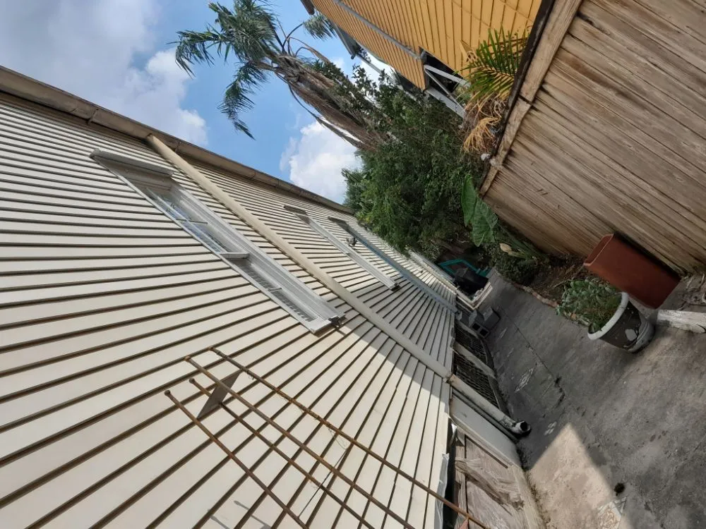 Expert lawn care service for residential properties across Chalmette, LA - Sanchez Multiservices