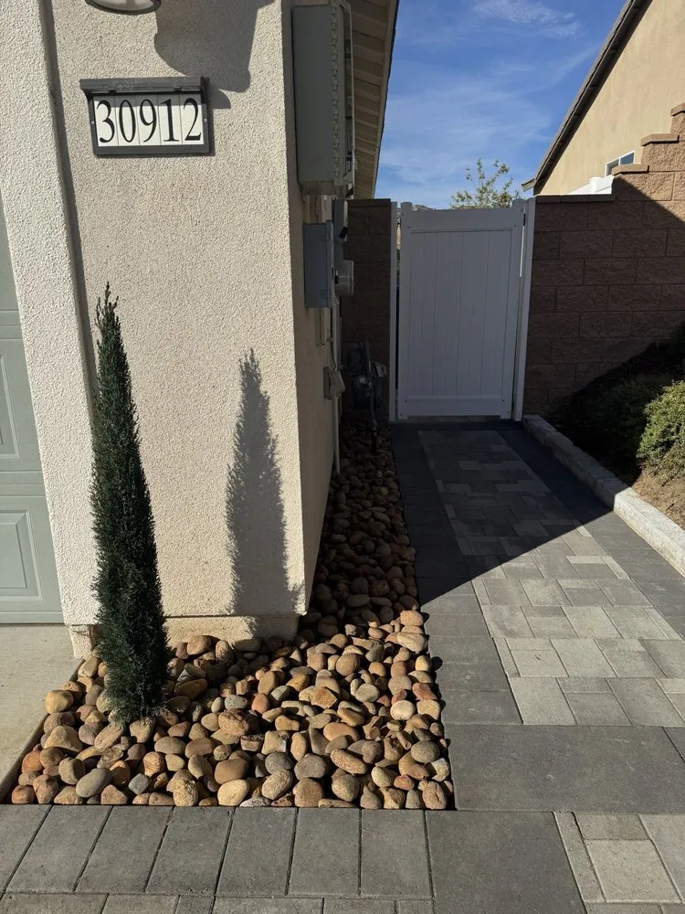 Local garden landscaping with custom design in San Jacinto, CA by Sanchez R Landscape