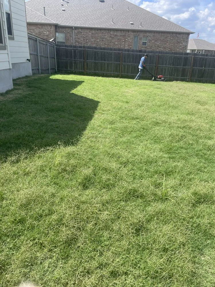 Top-rated yard maintenance in New Braunfels, TX by Sanchez Roots Lawn Service