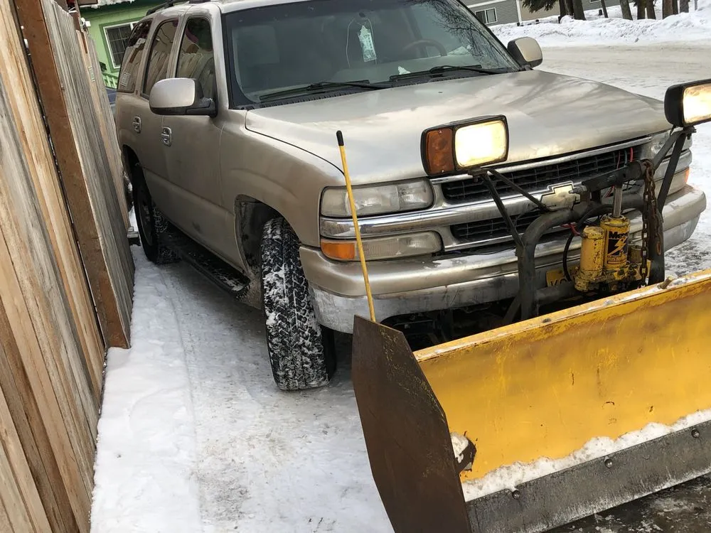 Professional yard cleanup service in Anchorage, AK - SanchezServices