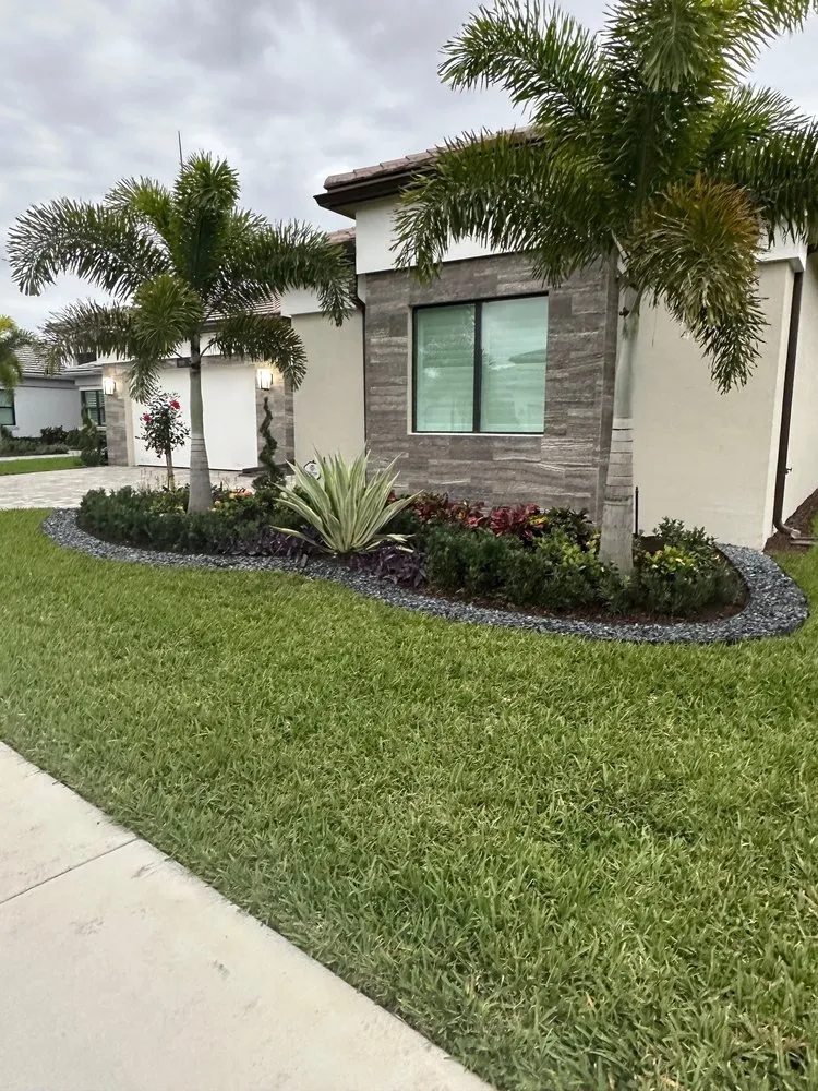 Custom garden landscaping for year-round maintenance in Loxahatchee, FL by Sanctuary Gardens