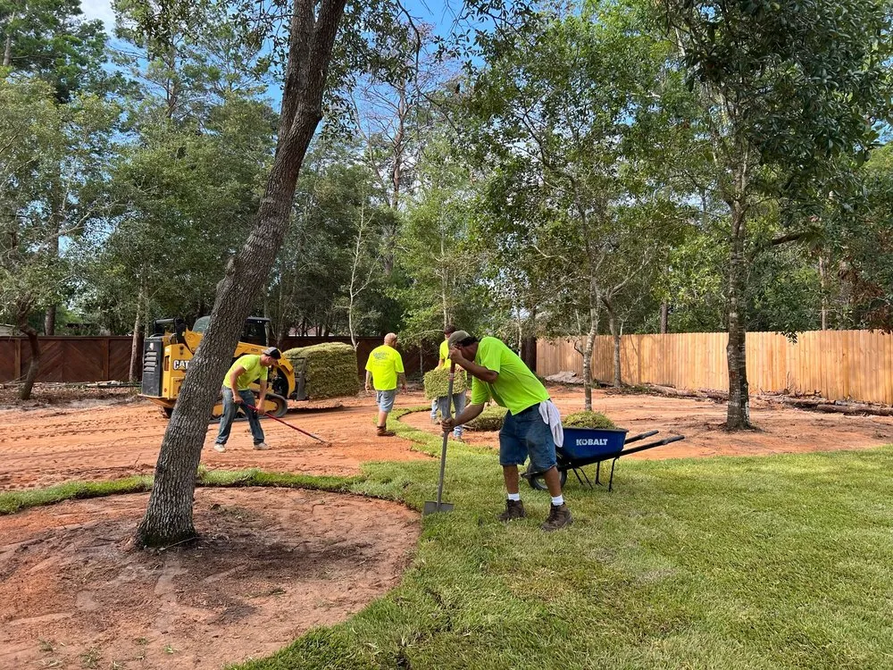 Professional lawn care service near you across Navarre, FL - Sandbox Boyz