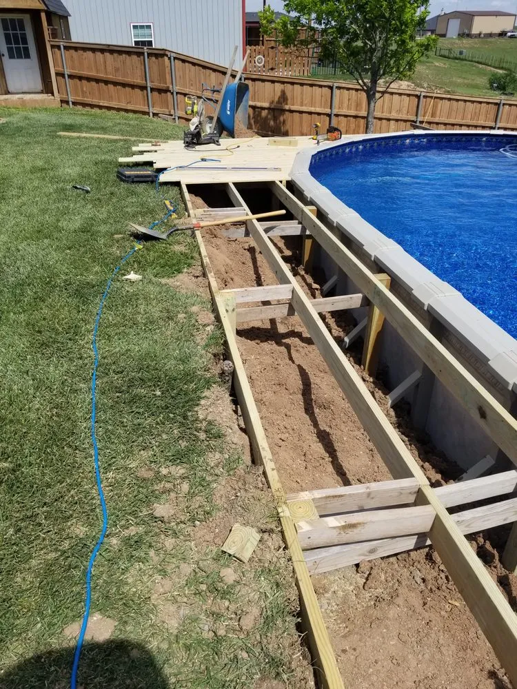 Local lawn mowing service experts serving Pampa, TX - Sandburr Irrigation & Landscaping