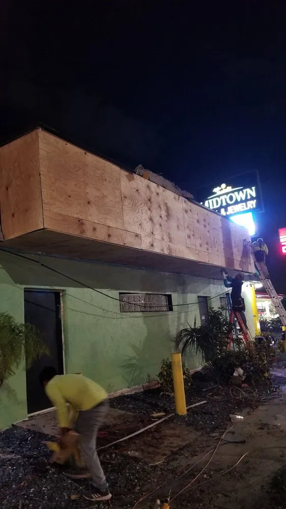 Reliable lawn mowing service for homes across Fort Myers, FL - Sanddollar Services Group