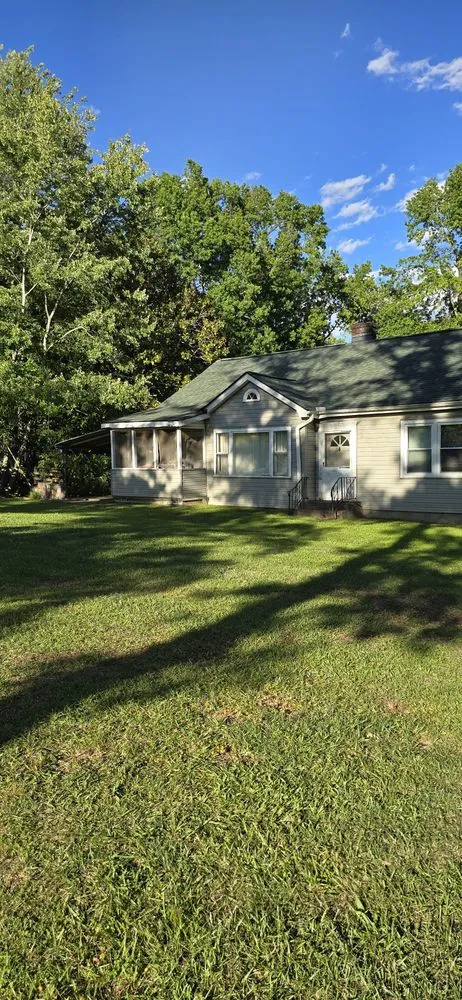 Expert lawn care service in Powdersville, SC - Sanders & Sanders Lawn Care