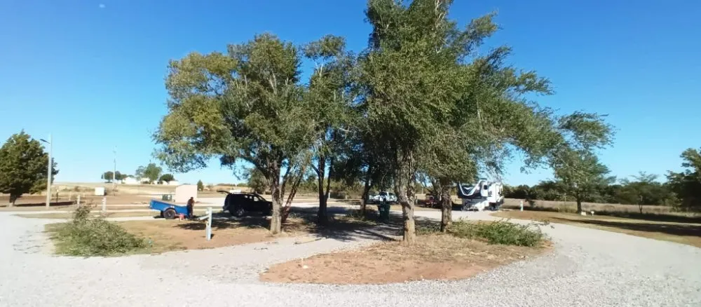 Expert lawn mowing service experts serving CHICKASHA, OK - Sanders & Sons