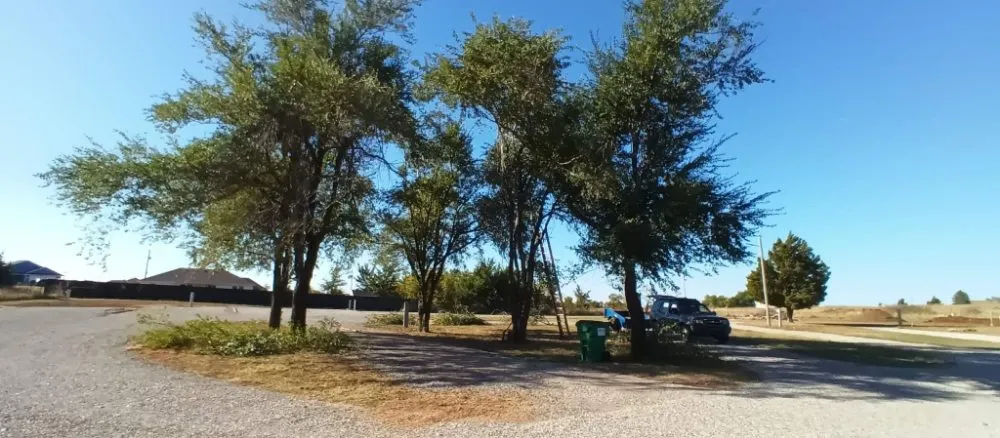 Affordable lawn mowing service experts serving CHICKASHA, OK - Sanders & Sons