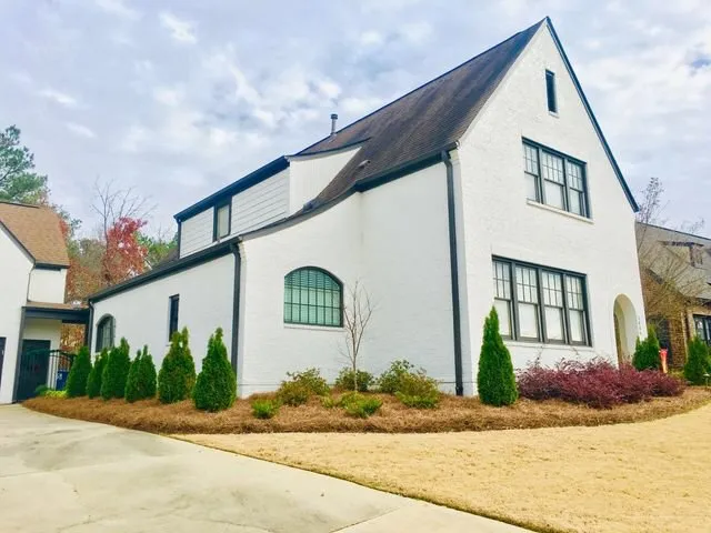 Top-rated lawn mowing service for beautiful yards in Birmingham, AL by Sanders Lawn & Landscaping