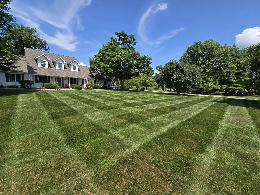 Expert lawn care service experts serving Jerseyville, IL - Sanders Lawncare and Outdoor Services