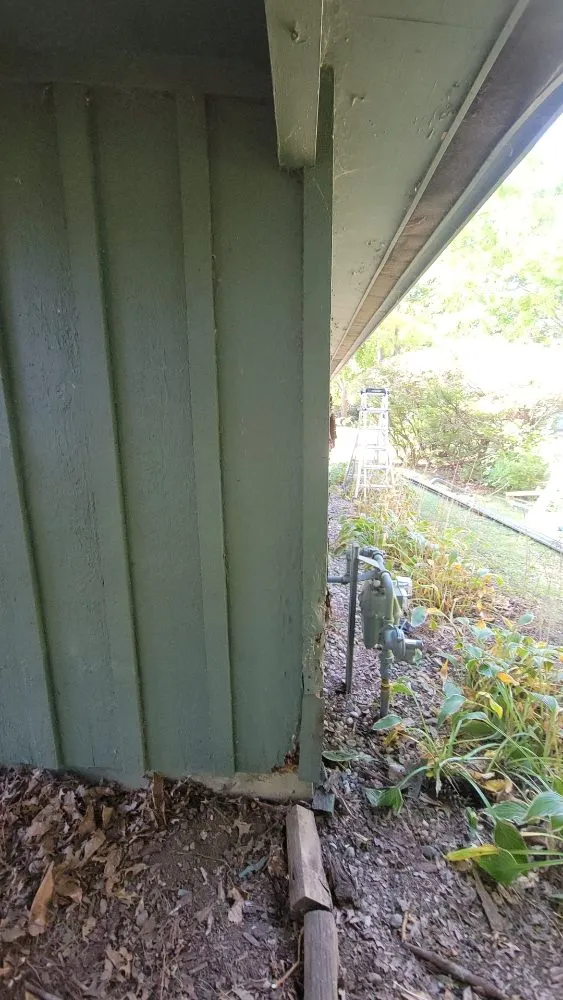 Affordable garden landscaping for beautiful yards in Macomb, IL by Sandlin Roofing & Landscaping