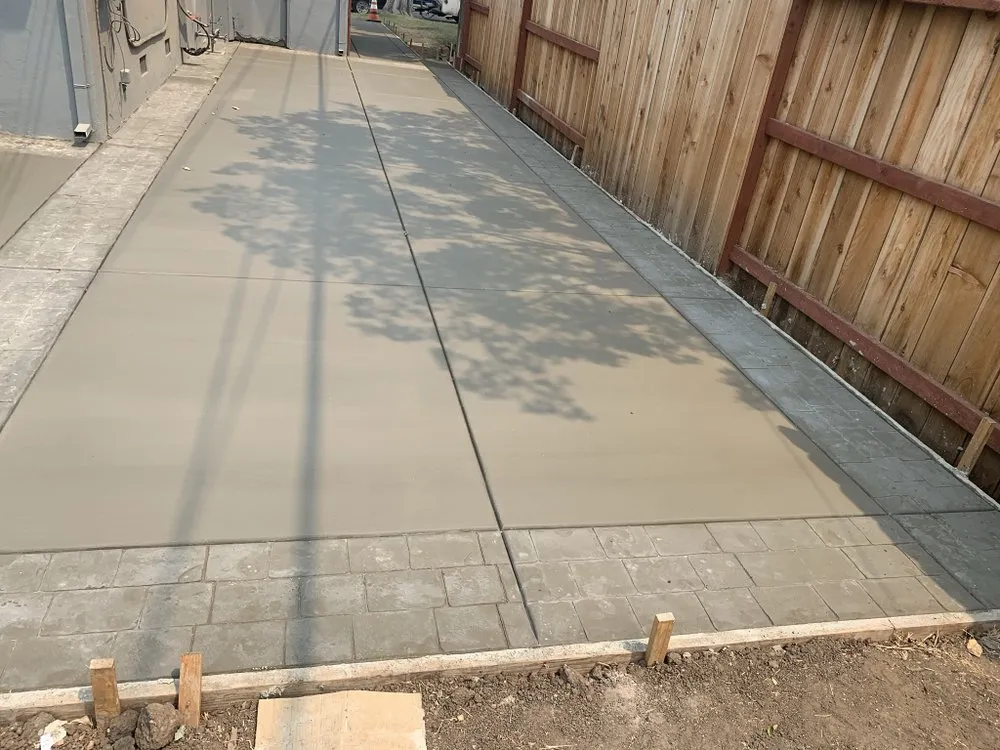 Affordable yard cleanup service for residential properties across Lodi, CA - Sandoval R landscaping