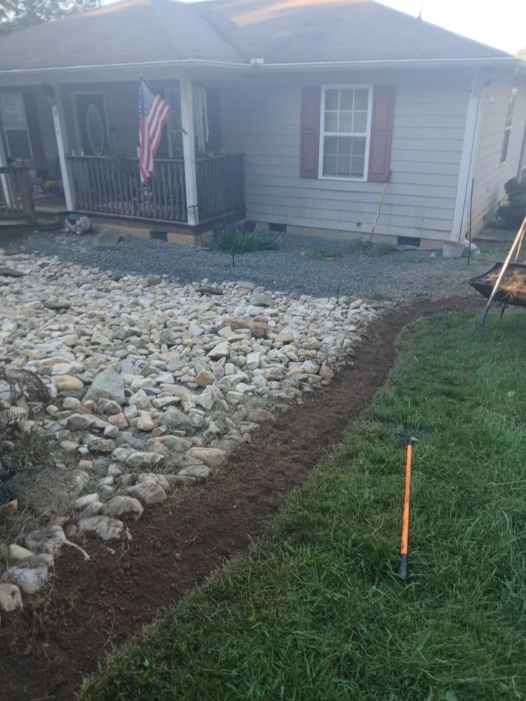 Custom yard cleanup service in Charlottesville, VA - Sandridge Landscaping Service