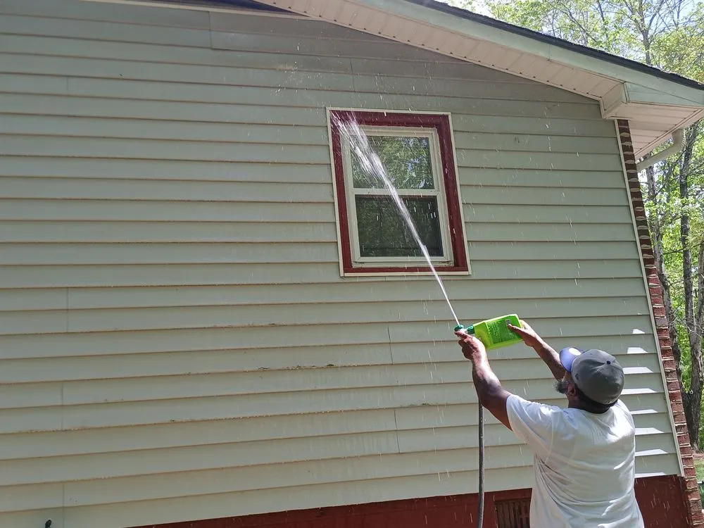 Expert outdoor landscaping for homes in Charlottesville, VA by Sandridge Landscaping Service