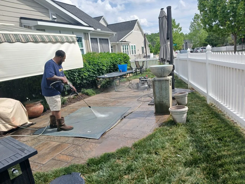 Local yard cleanup service in Charlottesville, VA by Sandridge Landscaping Service