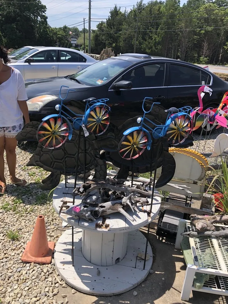 Local yard cleanup service in West Creek, NJ - Sandy T's Stone And Garden Center