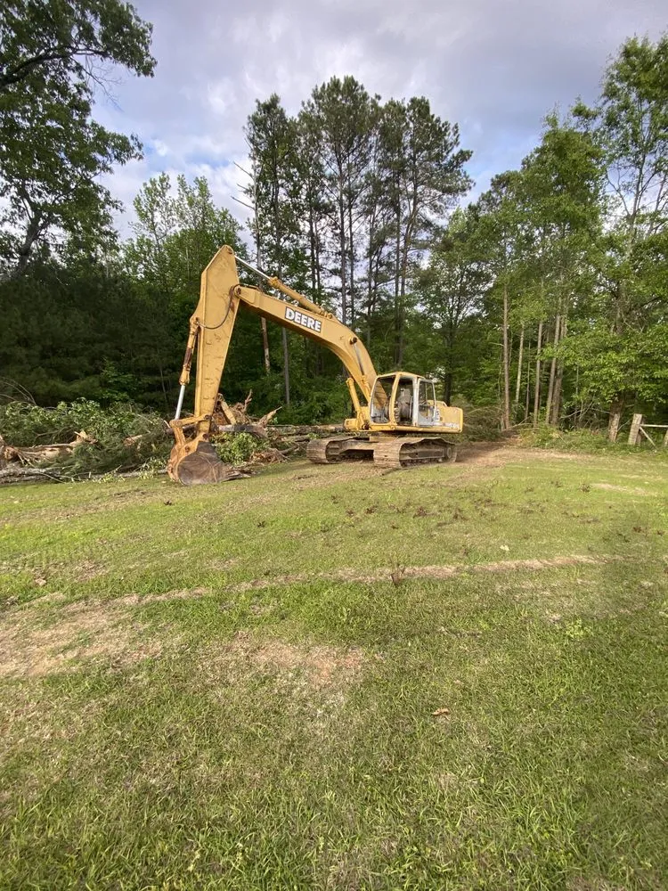 Professional residential landscaping for residential properties across Dora, AL - Sanford Land Services