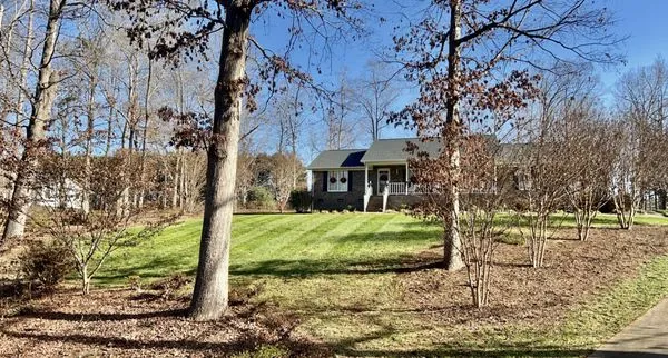 Sanford’s Lawn Care Logo