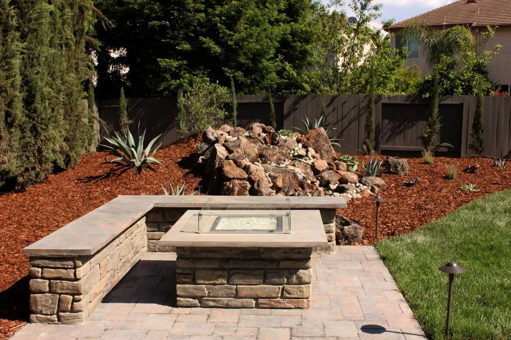 Custom lawn care service near you across Oregon City, OR - Sanlino Landscape