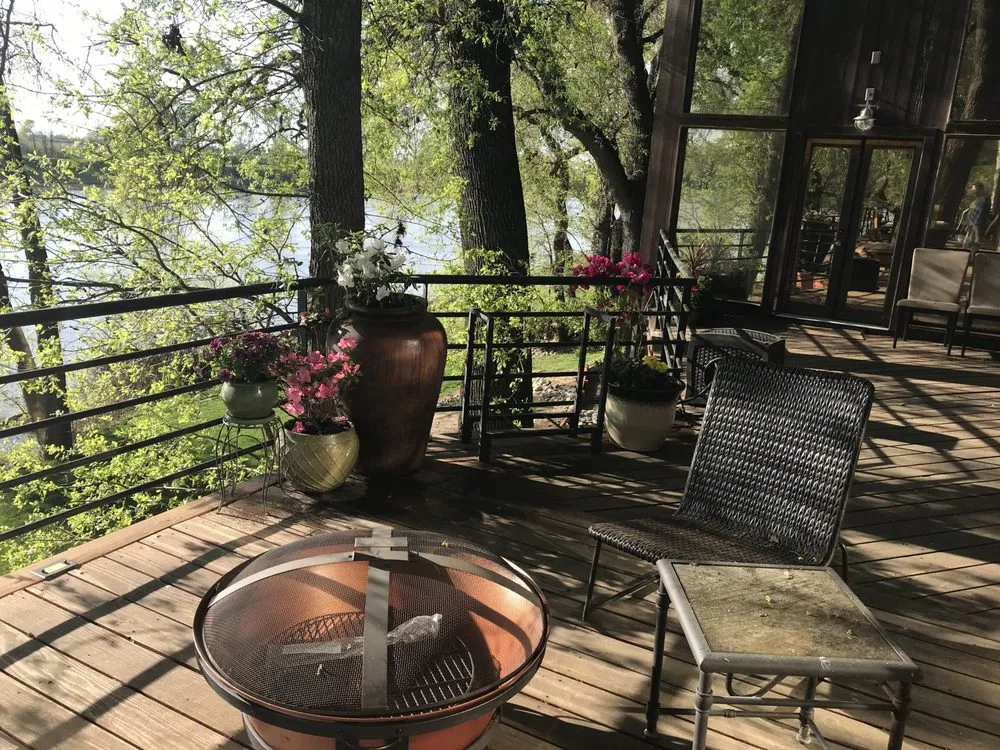 Expert lawn care service experts serving Oregon City, OR - Sanlino Landscape