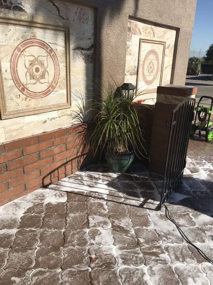 Affordable yard cleanup service near you across Sahuarita, AZ - Santa Cruz Home Services