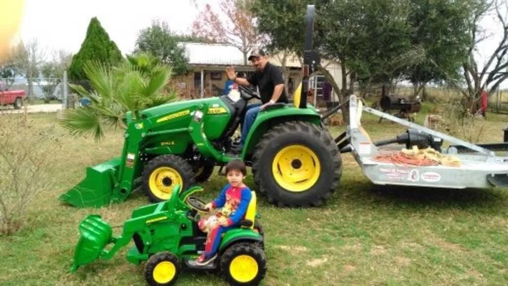 Top-rated garden landscaping in Seguin, TX - Santacruz Mowing and Schredding