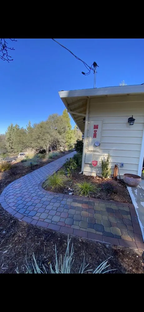 Professional lawn care service experts serving Diamond Springs, CA - Santana Landscape Hardscape