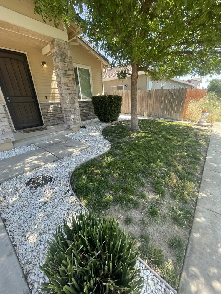 Custom residential landscaping in Rio Linda, CA - Santana Landscaping