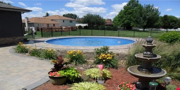 Local landscape design for homes in Burbank, IL by Santana's Landscaping