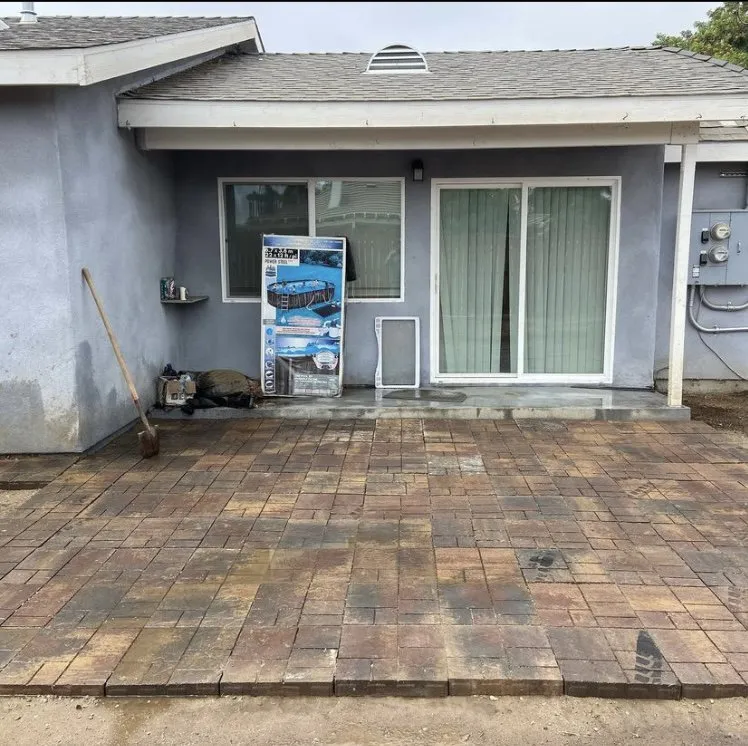 Affordable lawn mowing service experts serving Long Beach, CA - Santana's Landscaping