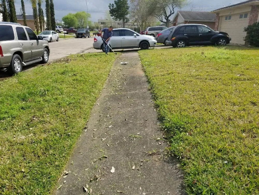 Professional lawn mowing service experts serving Houston, TX - Santiago and Son's Lawn Care