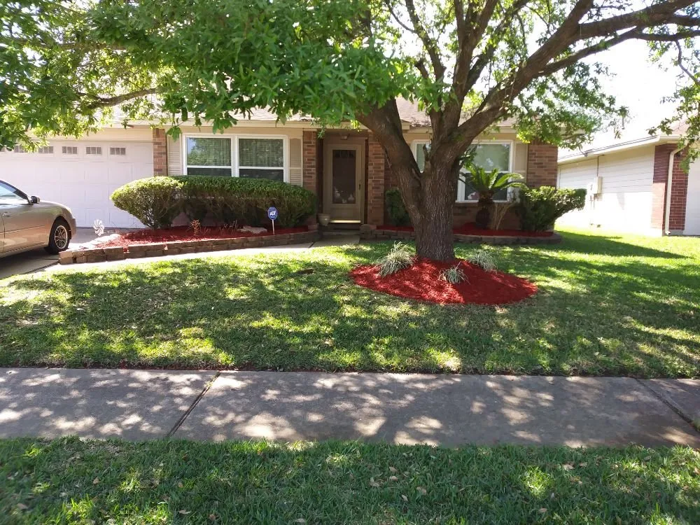 Affordable outdoor landscaping in Houston, TX by Santiago and Son's Lawn Care